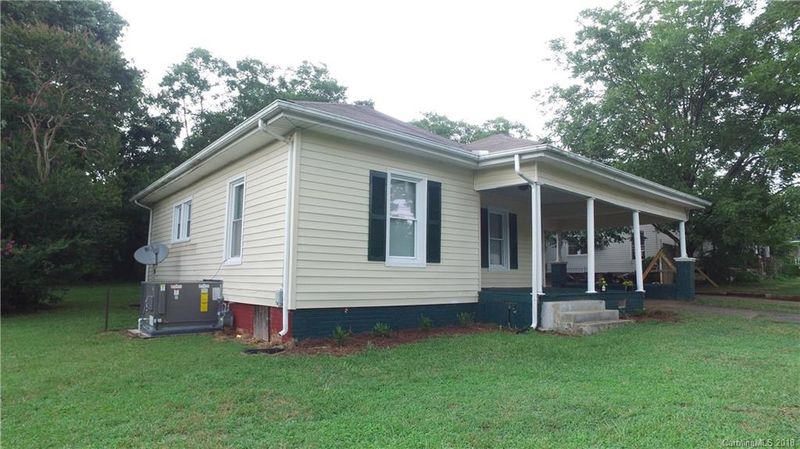210 Kimball St, Kannapolis, NC 28081