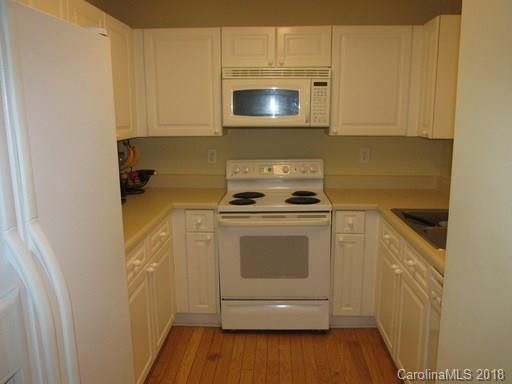 3655 Melrose Cottage Dr, Matthews, NC 28105