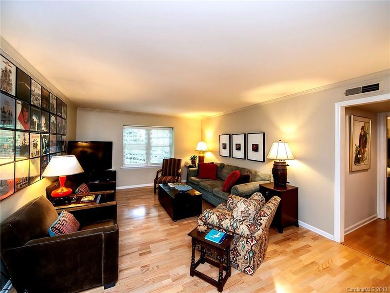 1712 Roxborough Rd #E, Charlotte, NC 28211