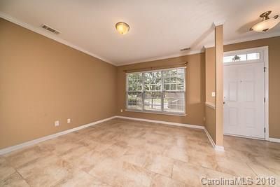 8719 Lenox Pointe Dr, Charlotte, NC 28273
