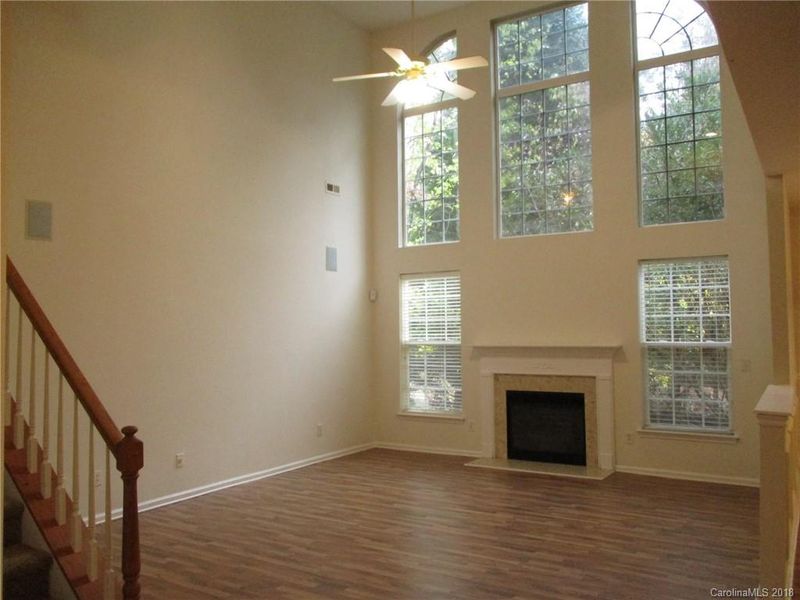 12438 Windsor Glade Dr, Matthews, NC 28105