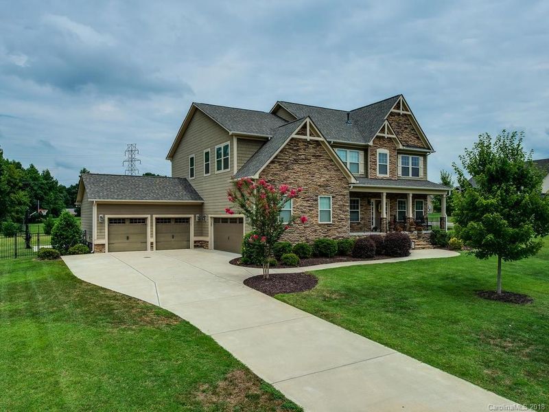 3002 Botetourt Ct, Weddington, NC 28104