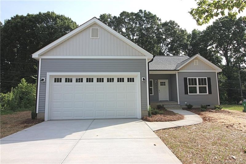 501 Frank Dr, Charlotte, NC 28215