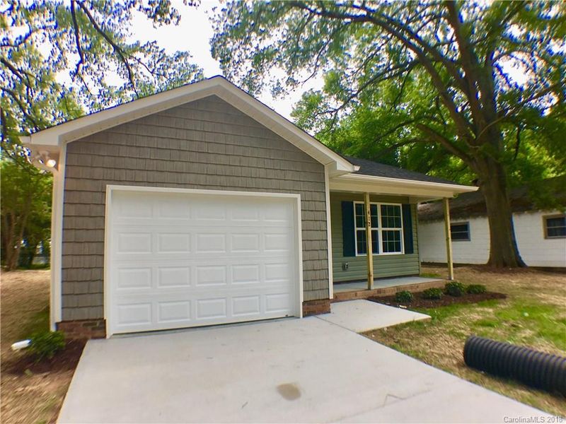 412 Coach St, Kannapolis, NC 28083