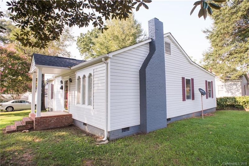 200 Sunset Dr, Stanley, NC 28164