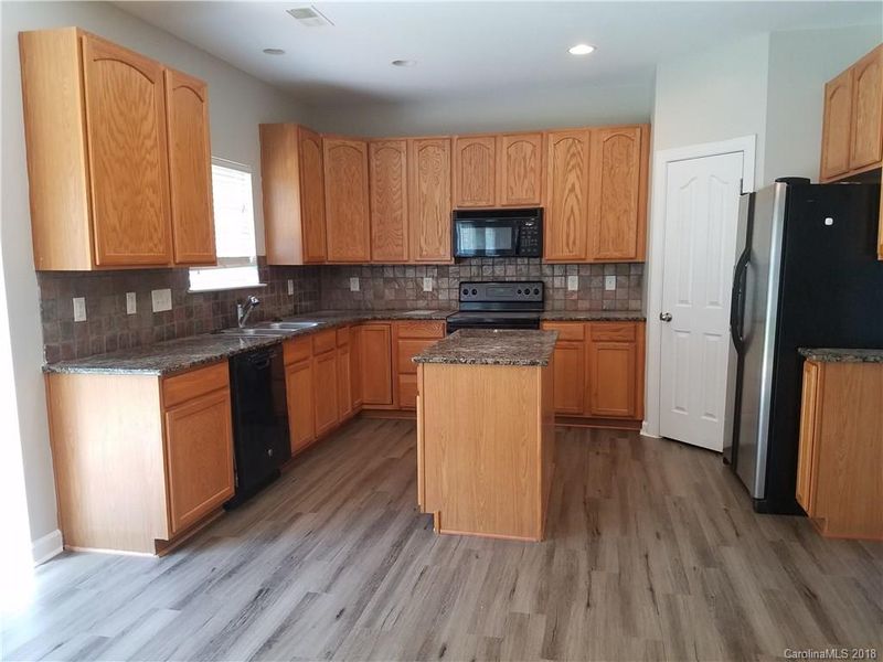 2808 Island Point Dr, Concord, NC 28027