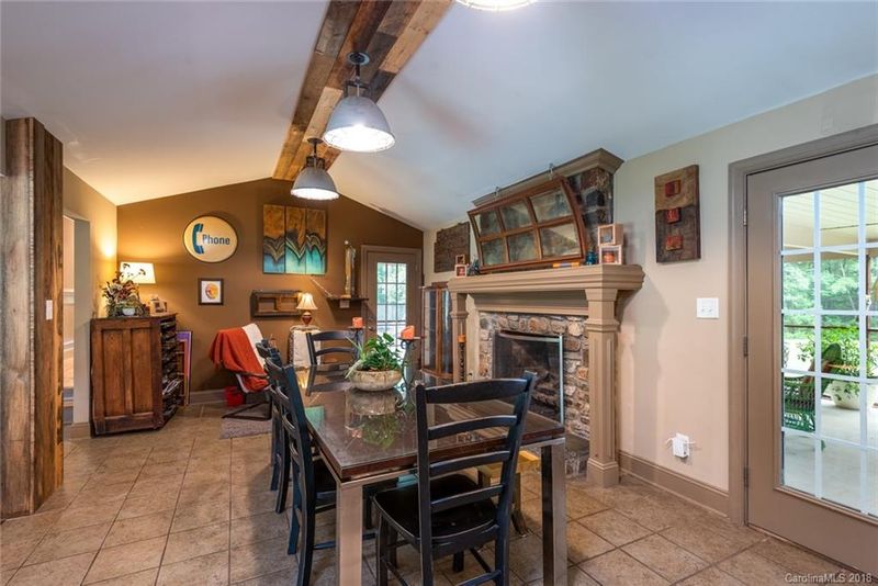 2772 University Dr, Lancaster, SC 29720