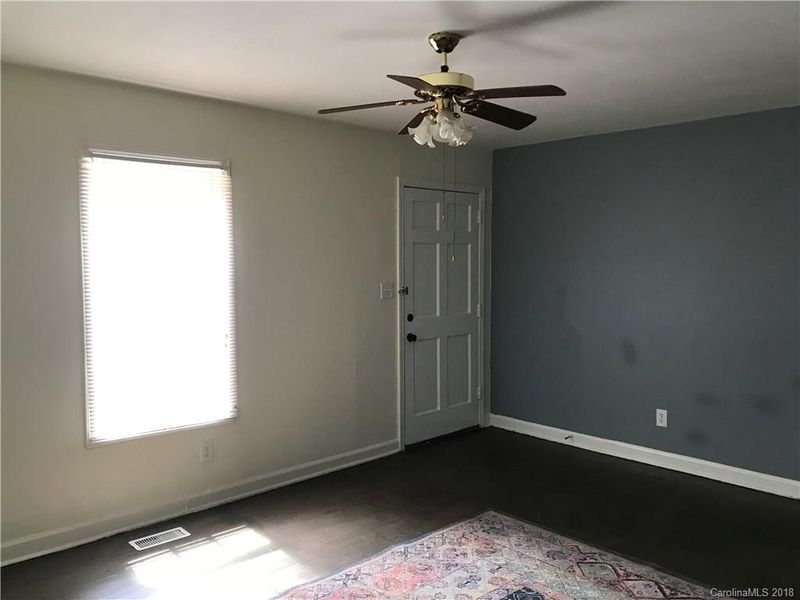 2325 Augusta St #17, Charlotte, NC 28216