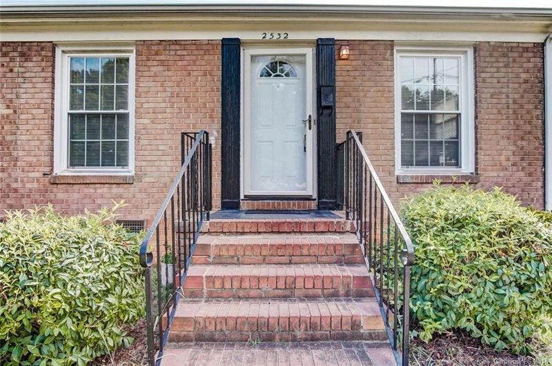 2532 Pinestream Dr #8, Charlotte, NC 28216