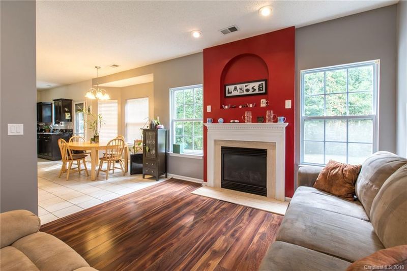 6803 Brachnell View Dr, Charlotte, NC 28269