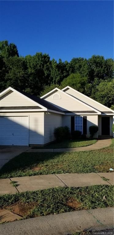 2403 Fairstone Ave, Charlotte, NC 28269