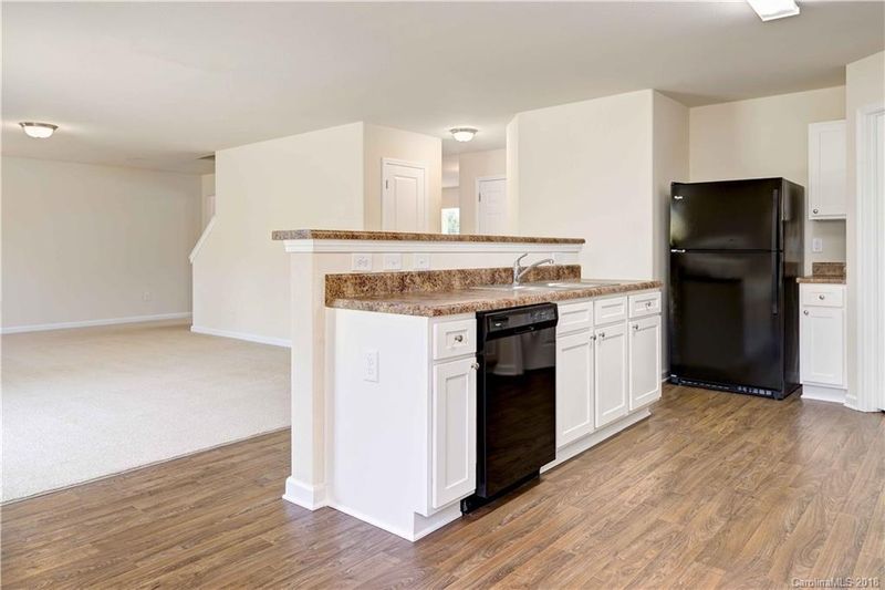 7339 Cuddington Dr, Charlotte, NC 28215