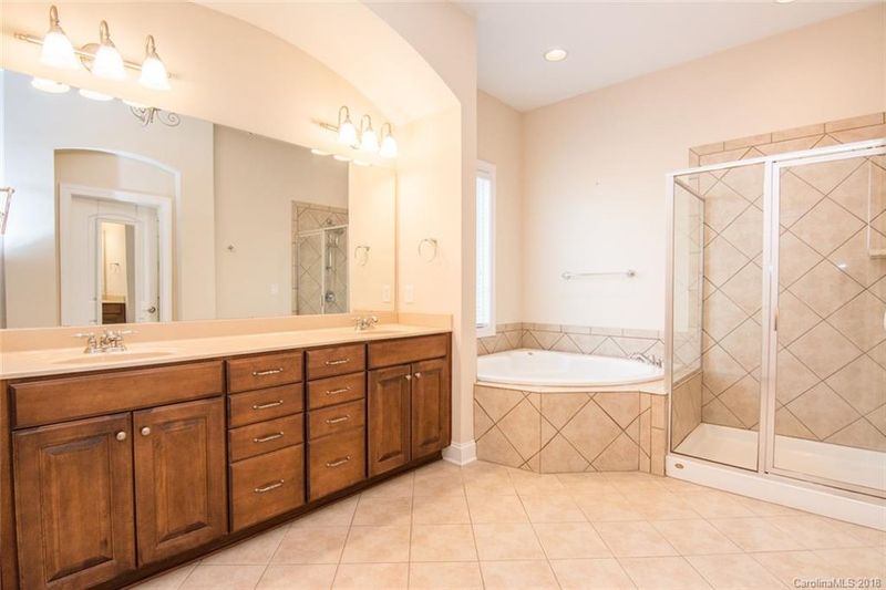 4203 Morris Park Dr, Mint Hill, NC 28227