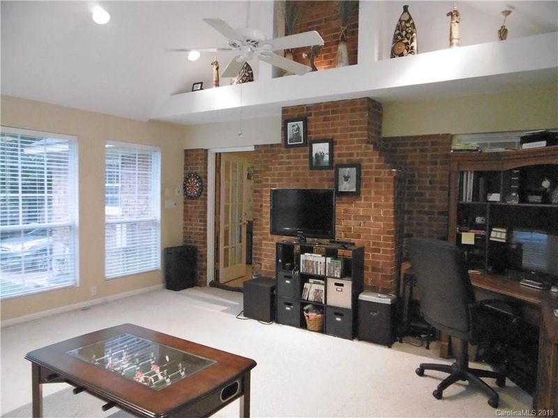 204 Ogden Dr, Gastonia, NC 28056