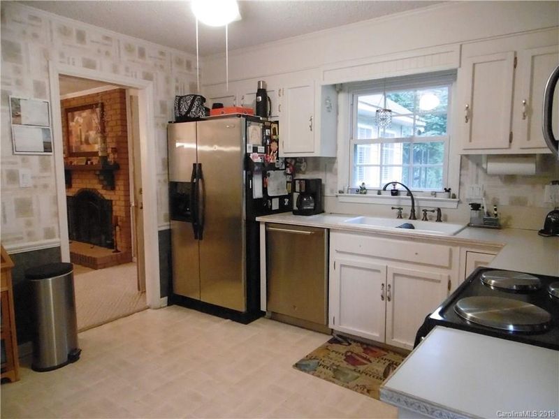 204 Ogden Dr, Gastonia, NC 28056