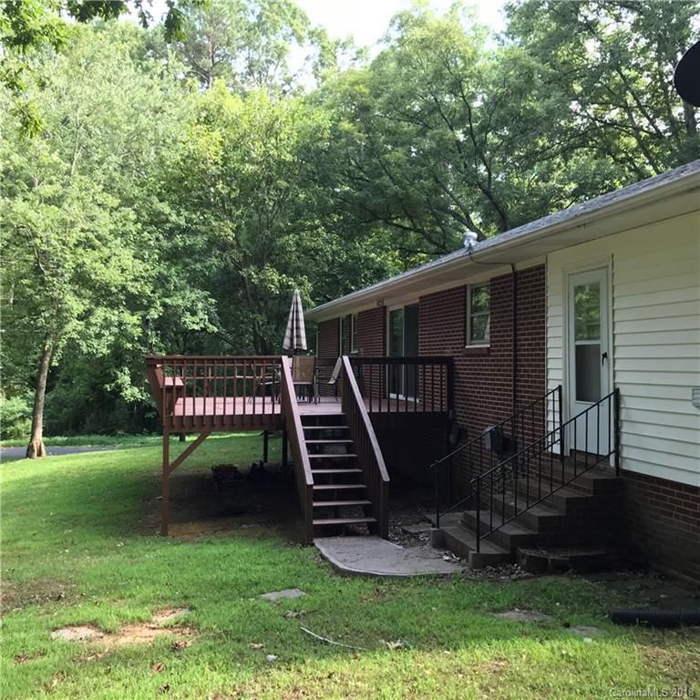 404 N Mauney Ave, Stanley, NC 28164