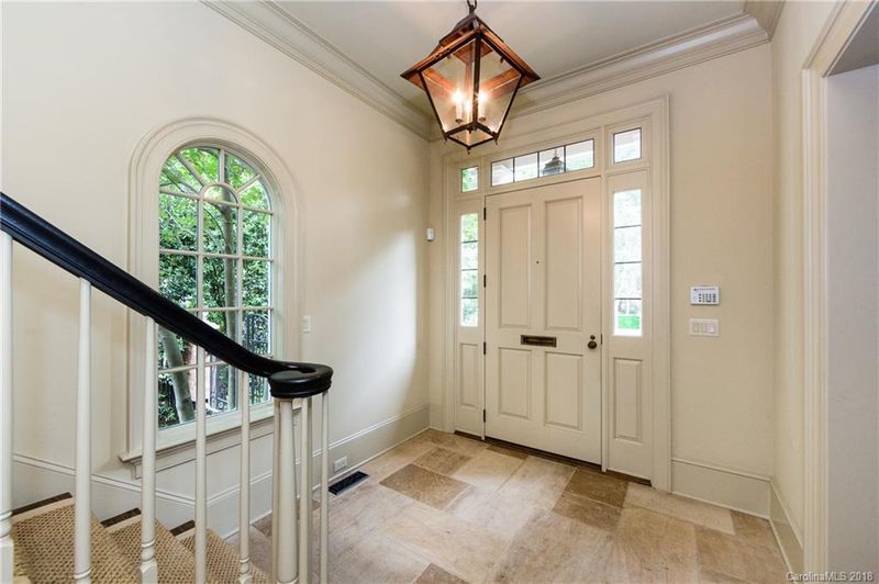 2018 Princeton Ave, Charlotte, NC 28207