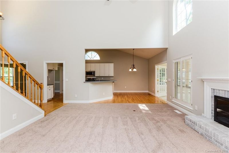 21434 Crown Lake Dr, Cornelius, NC 28031