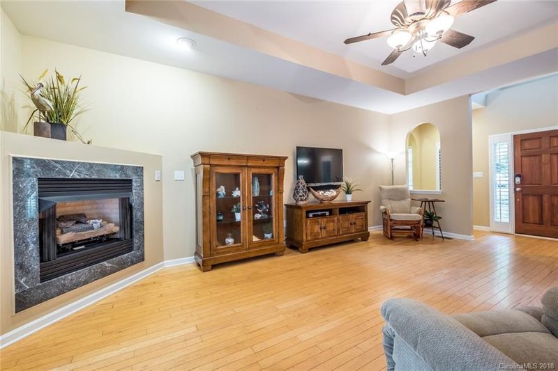 8178 Camelia Ln, Denver, NC 28037