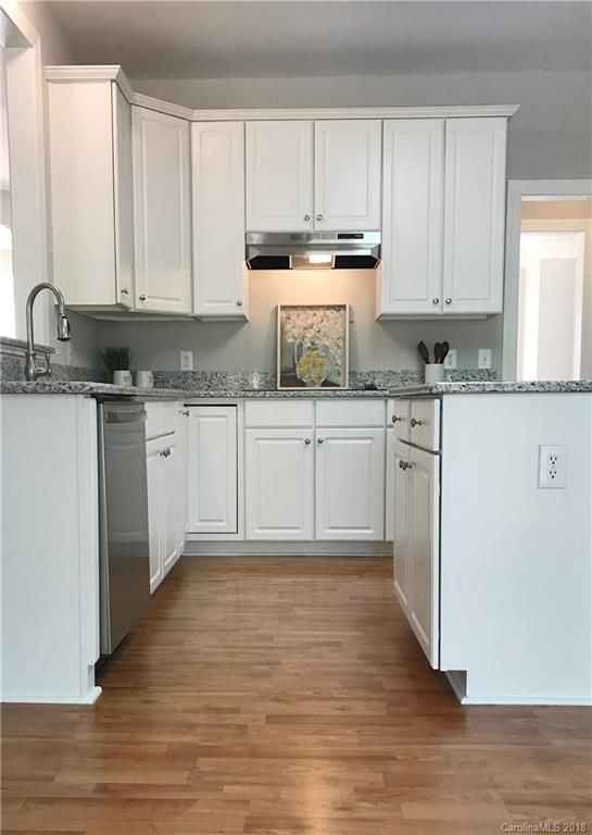 5907 Mayapple Ln, Charlotte, NC 28269