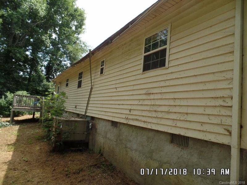 1347 Miles Rd, Dallas, NC 28034