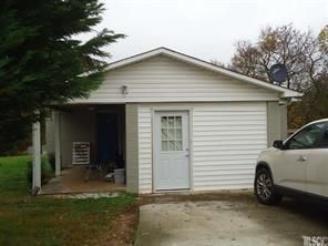1304 9th Ave SE, Hickory, NC 28602