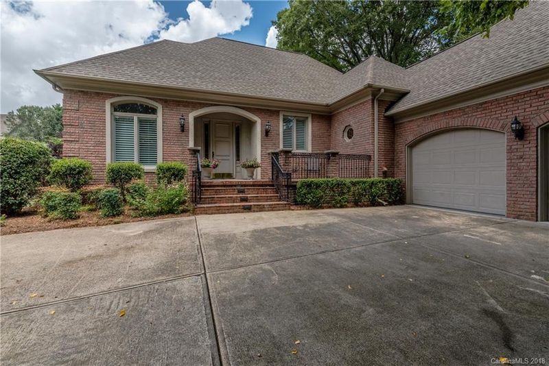 6521 Cedar Croft Dr, Charlotte, NC 28270