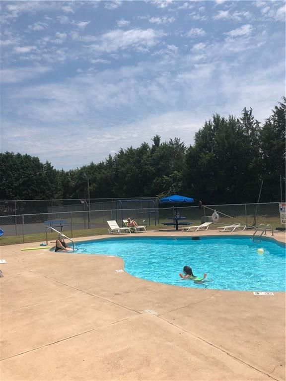 102 Brandywine Dr NE #D2, Conover, NC 28613