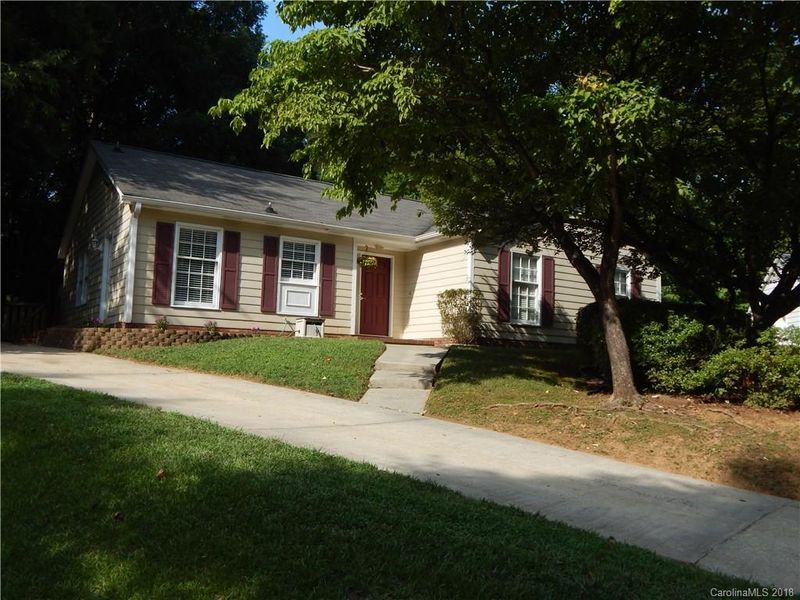 7227 Bradley Ct, Charlotte, NC 28227