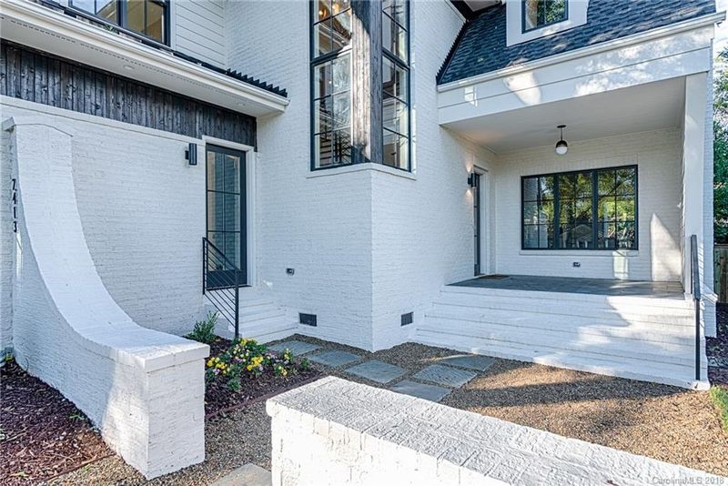 2413 Laburnum Ave, Charlotte, NC 28205
