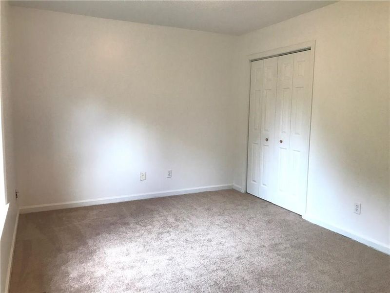 1132 Davis Ave #3, Newton, NC 28658