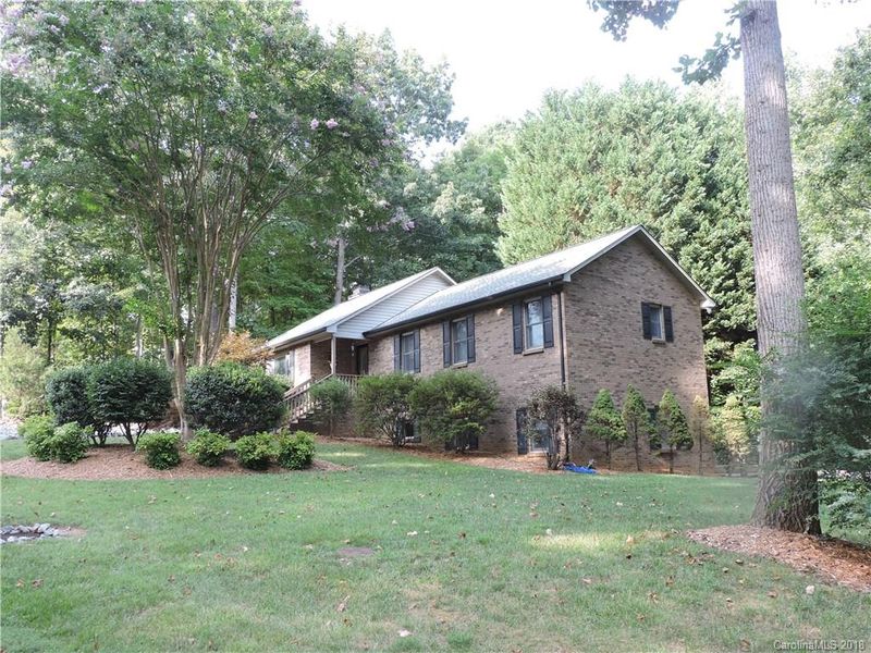 3272 Sand Wedge Ct, Denver, NC 28037