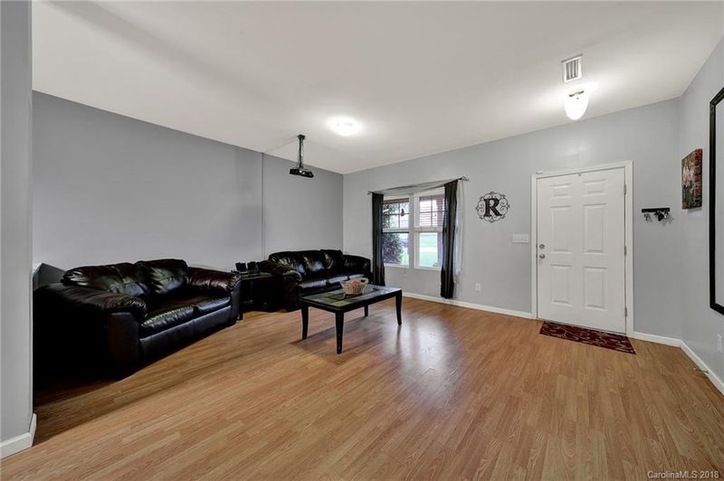 1251 Applewood Ln, York, SC 29745