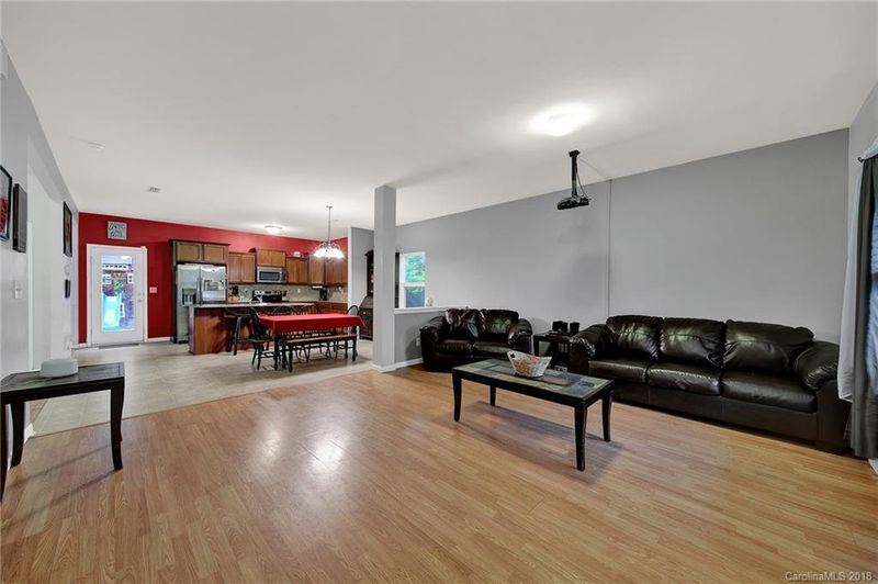 1251 Applewood Ln, York, SC 29745