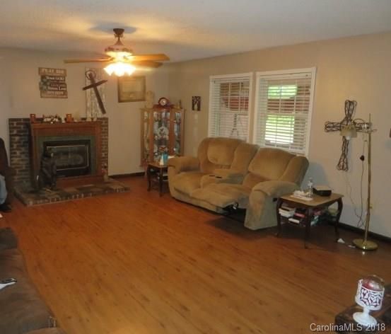 2889 St Marks Church Rd, Crouse, NC 28033