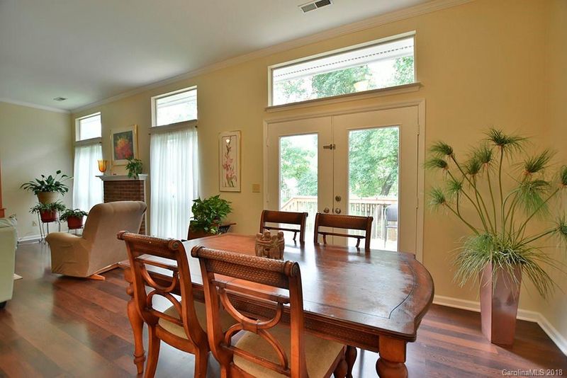 1508 Pine Mountain Rd, Charlotte, NC 28214