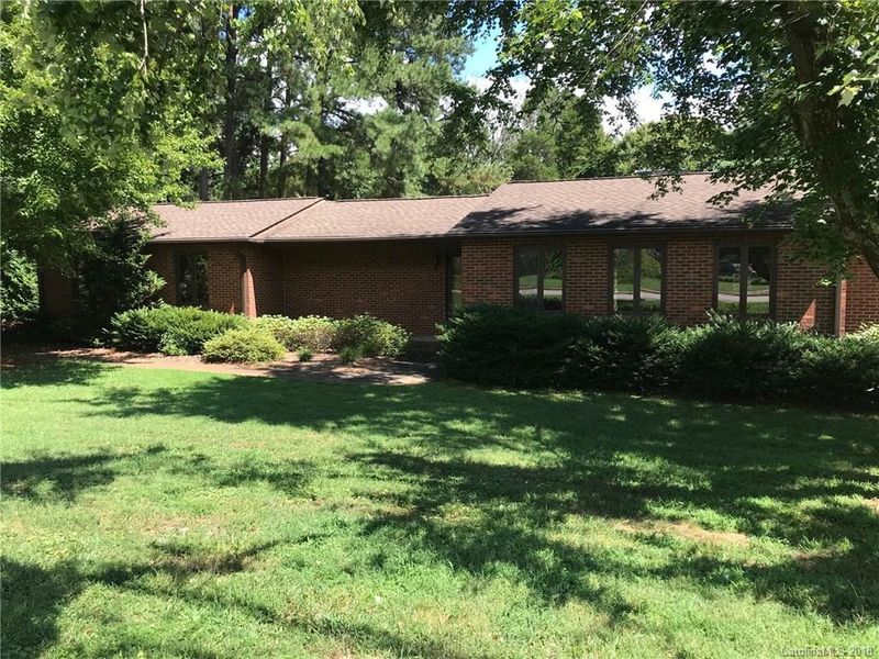 218 E Church St, Troutman, NC 28166