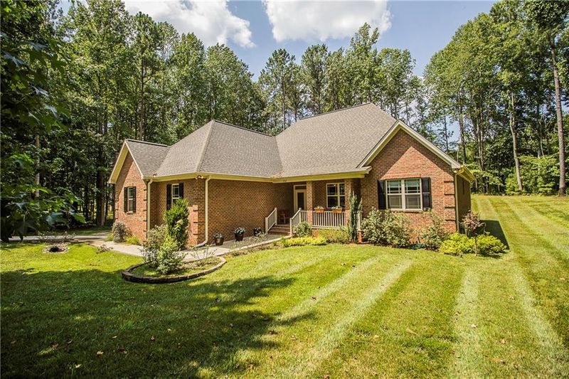 112 Kenway Loop, Mooresville, NC 28117