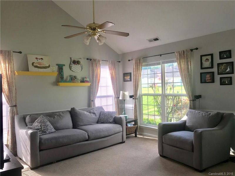 909 Pondside Dr, Wingate, NC 28174