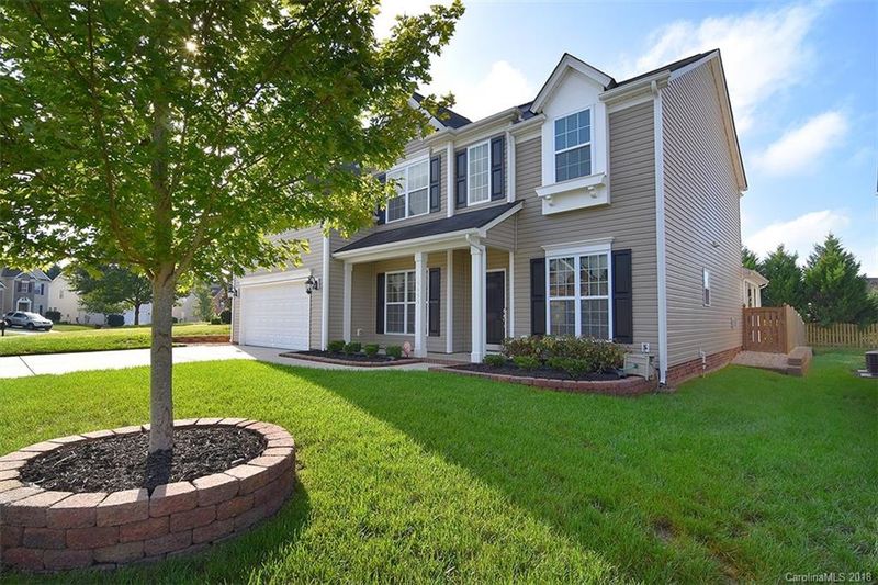 9695 Ravenscroft Ln NW, Concord, NC 28027