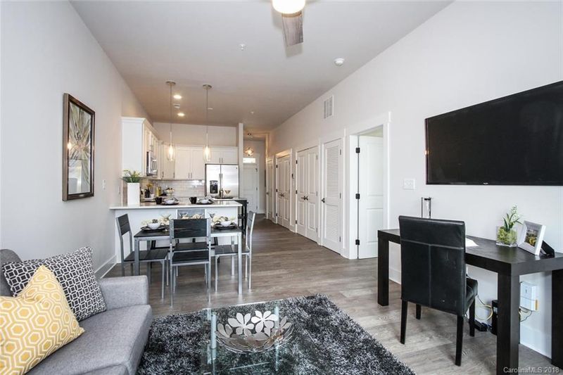 935 Mcalway Rd #305, Charlotte, NC 28211