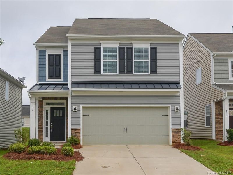 516 Knothole Ln, Charlotte, NC 28214