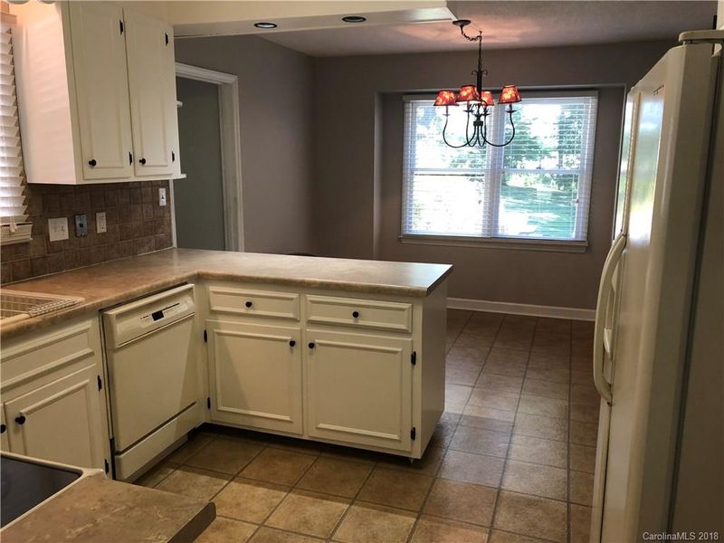 6678 Pine Forest Dr, York, SC 29745