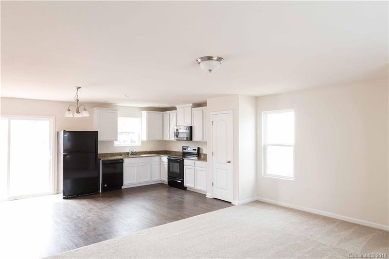 841 Joselynn Dr, Ranlo, NC 28054