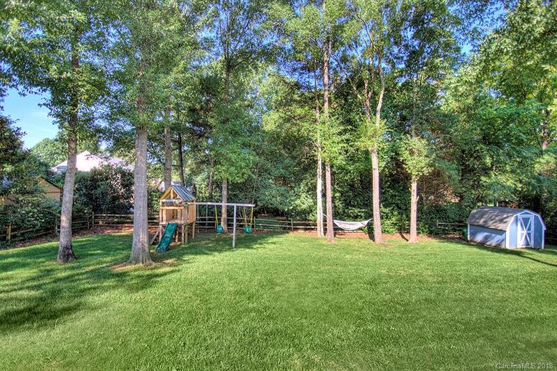 8924 Rally Dr, Charlotte, NC 28277