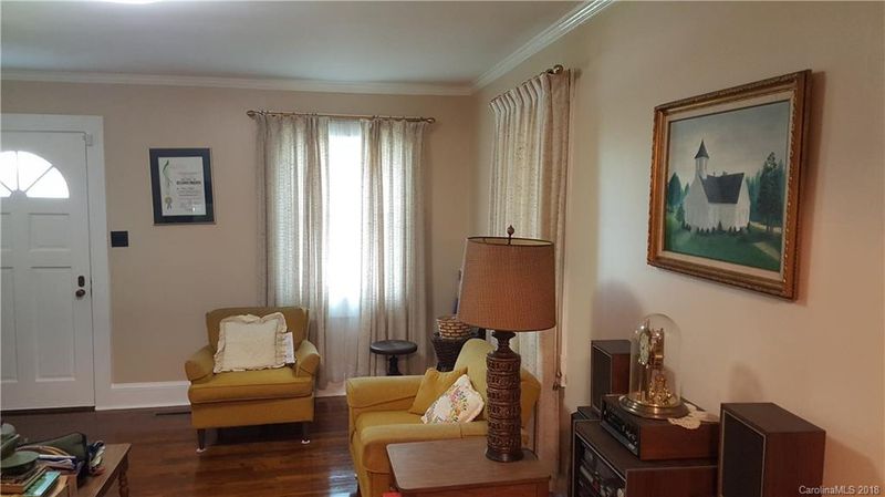 1603 Forest Rd, Statesville, NC 28625