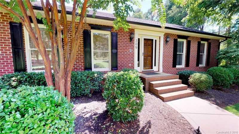 309 Templeton Rd, Mooresville, NC 28117