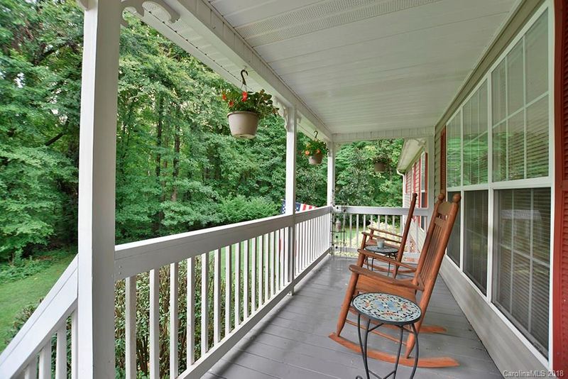 3265 Broadhurst Ln, Clover, SC 29710
