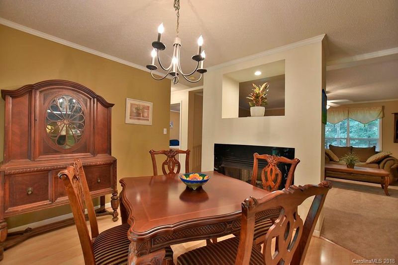 3265 Broadhurst Ln, Clover, SC 29710