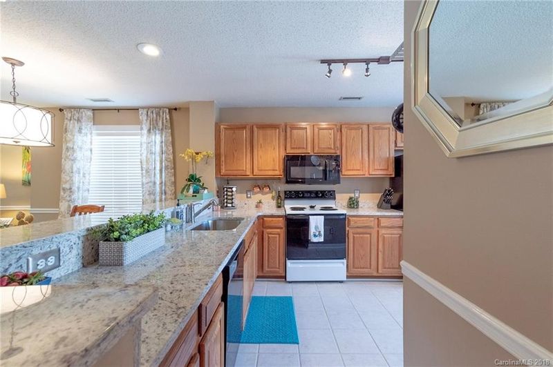 17570 Tuscany Ln, Cornelius, NC 28031